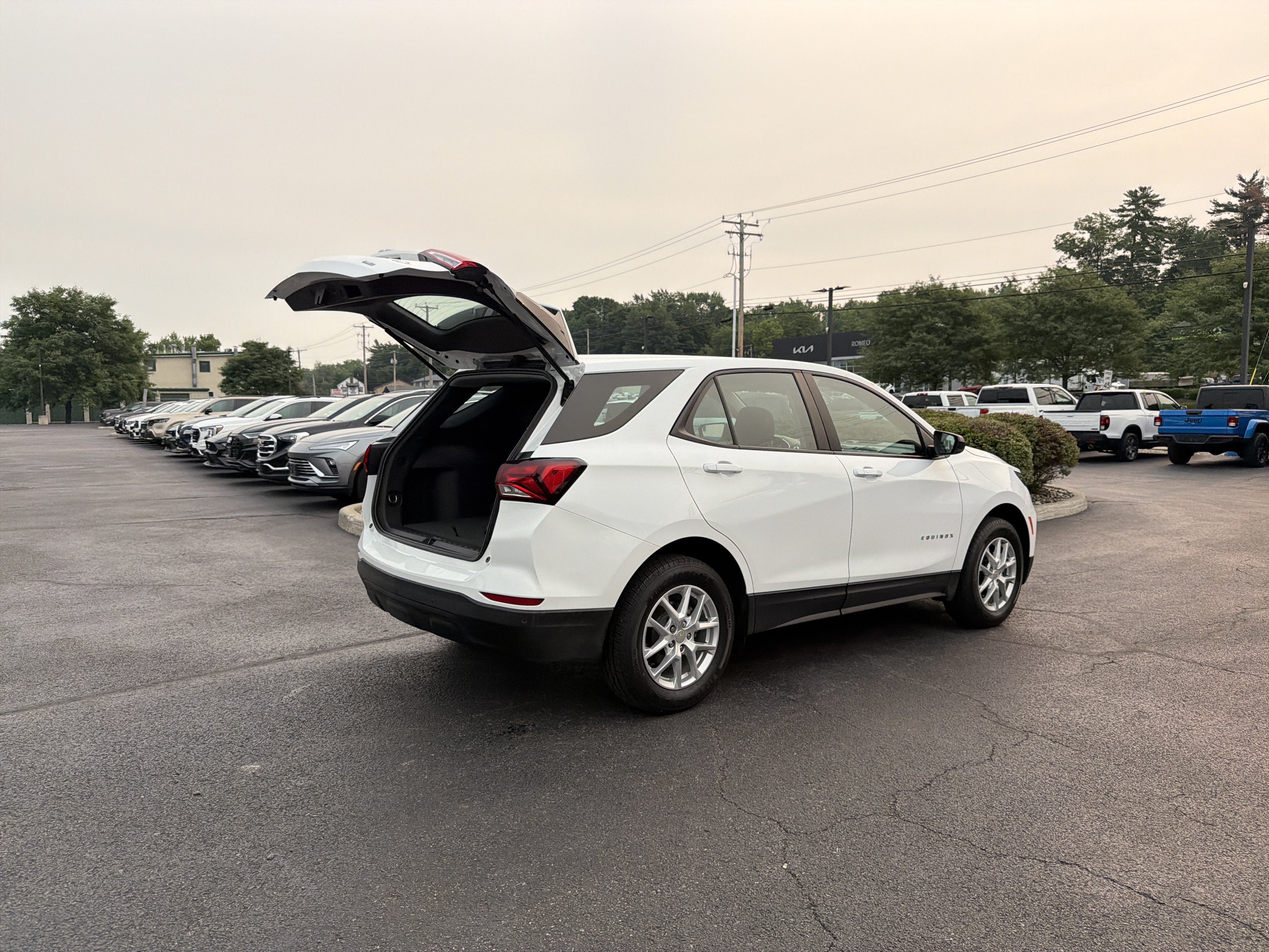 2024 Chevrolet Equinox LS
