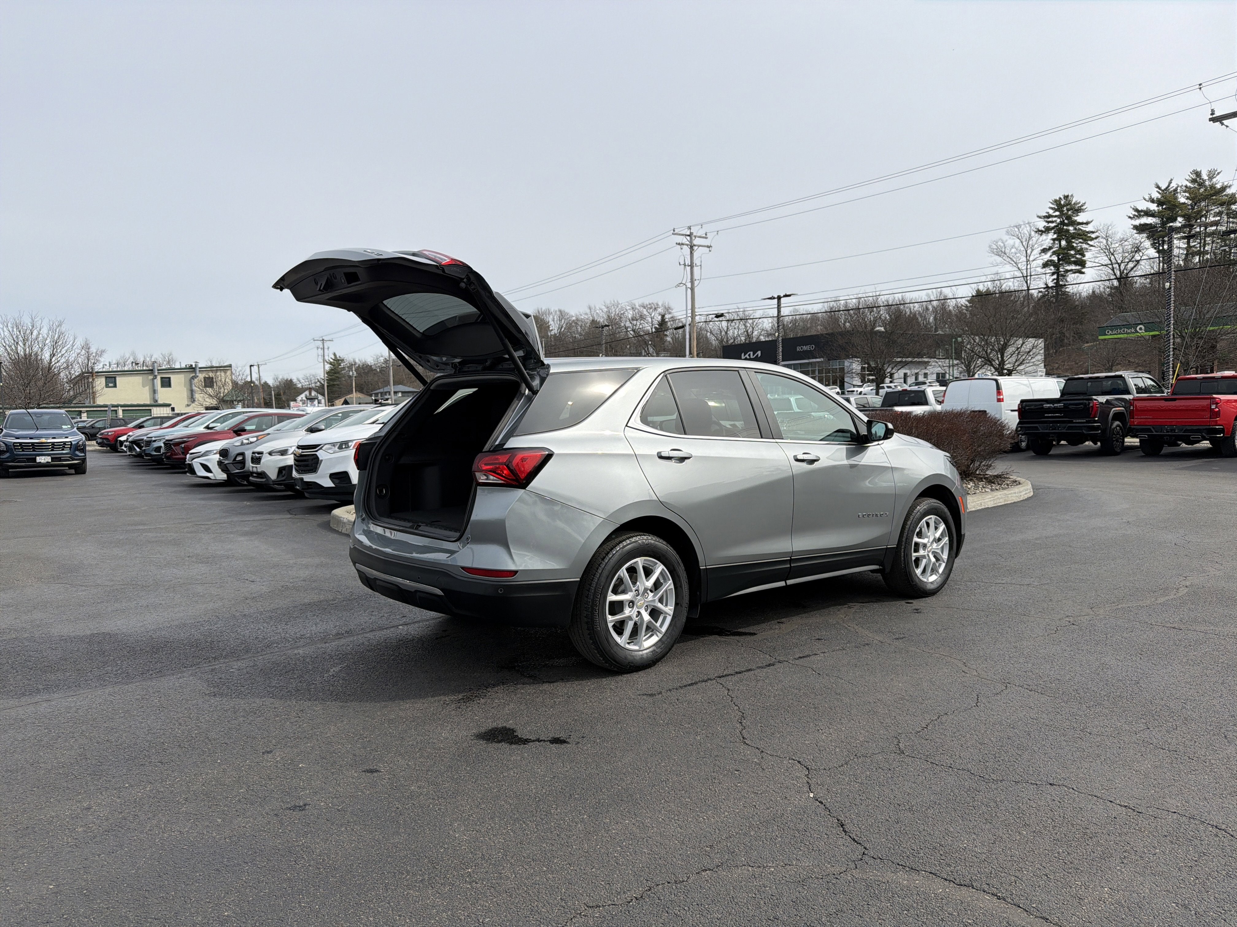 2023 Chevrolet Equinox LT