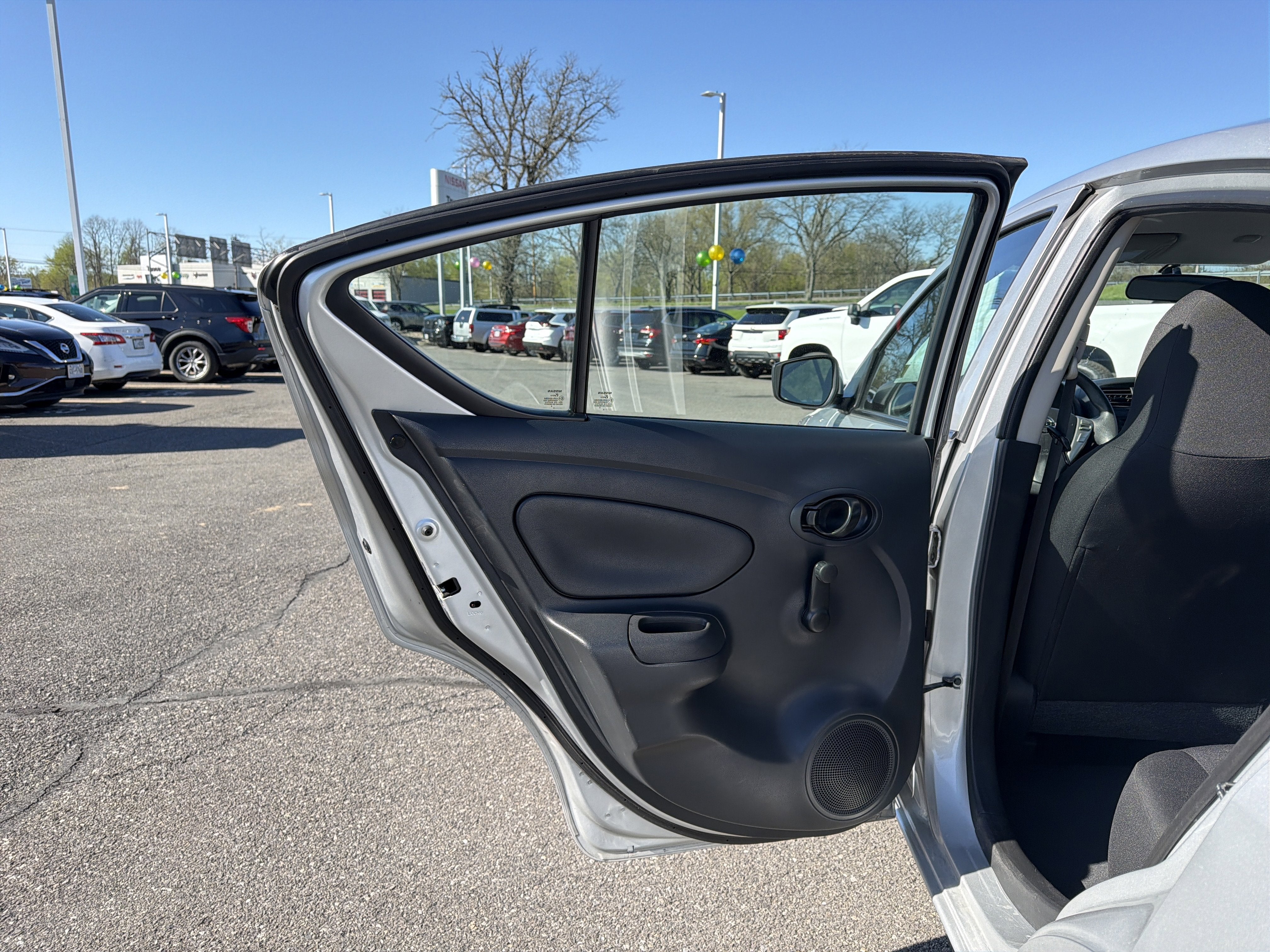 2016 Nissan Versa 1.6 S+