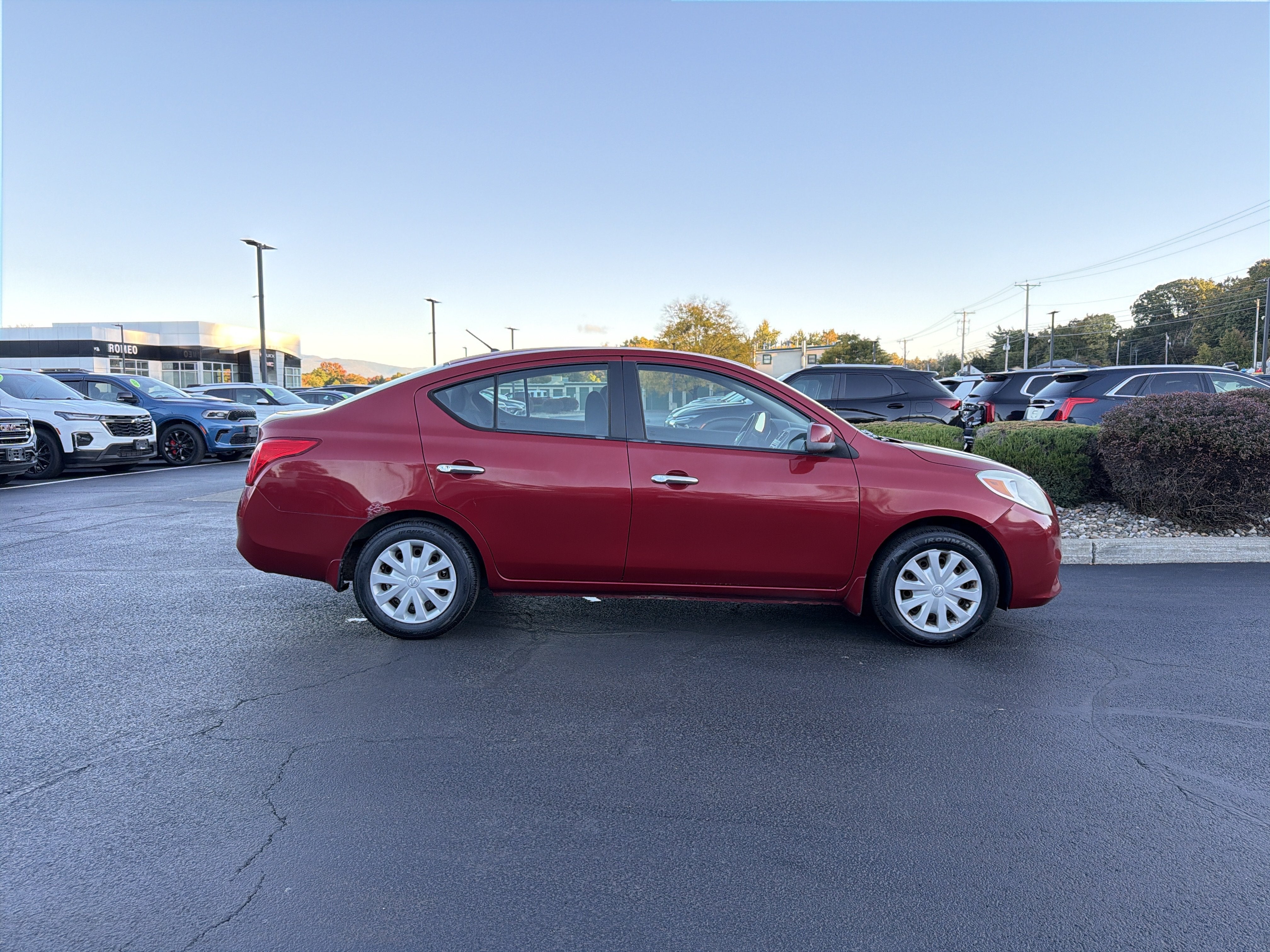 2012 Nissan Versa SV