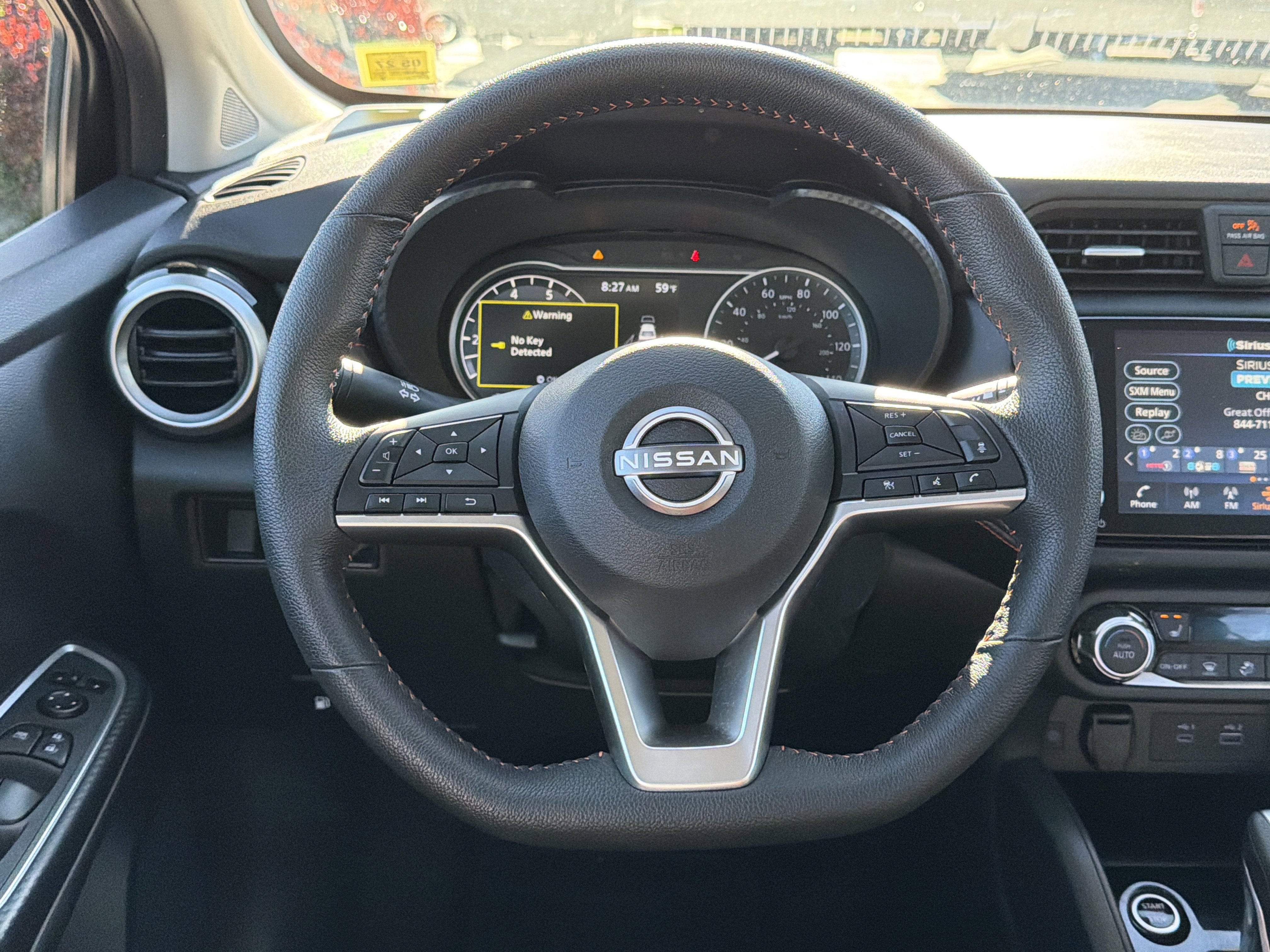 2025 Nissan Versa 1.6 SR