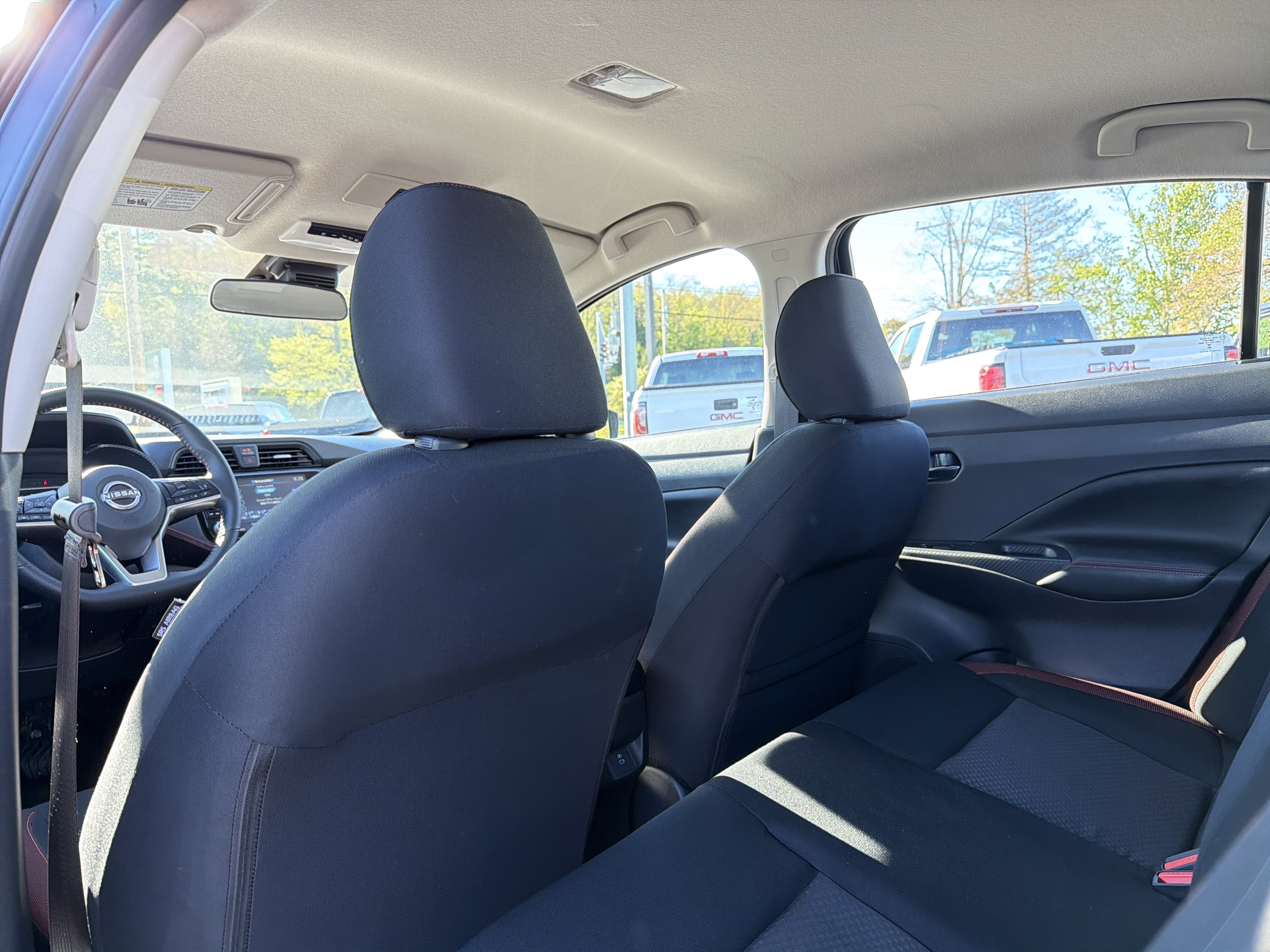 2025 Nissan Versa 1.6 SR