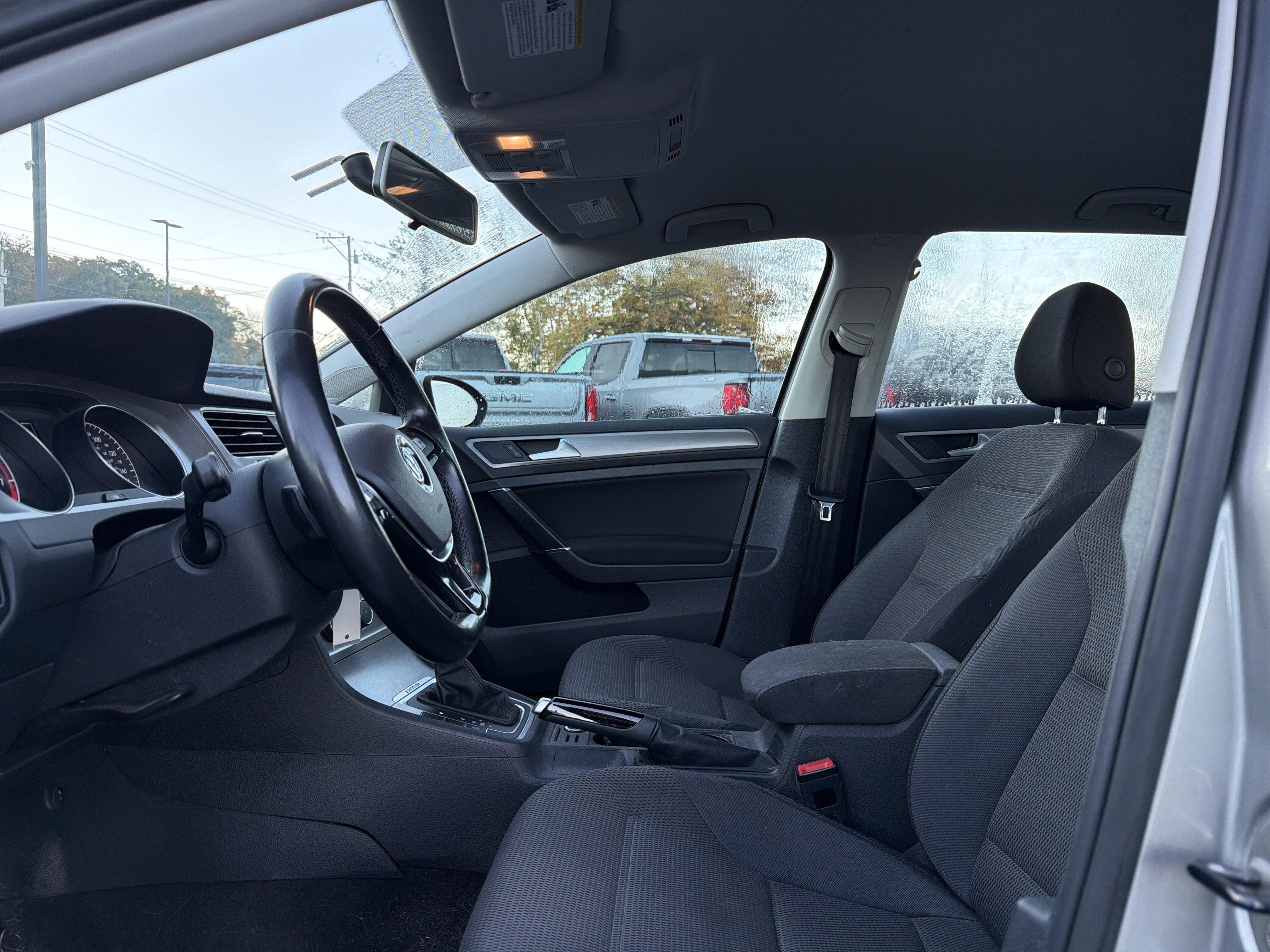 2017 Volkswagen Golf SportWagen TSI S