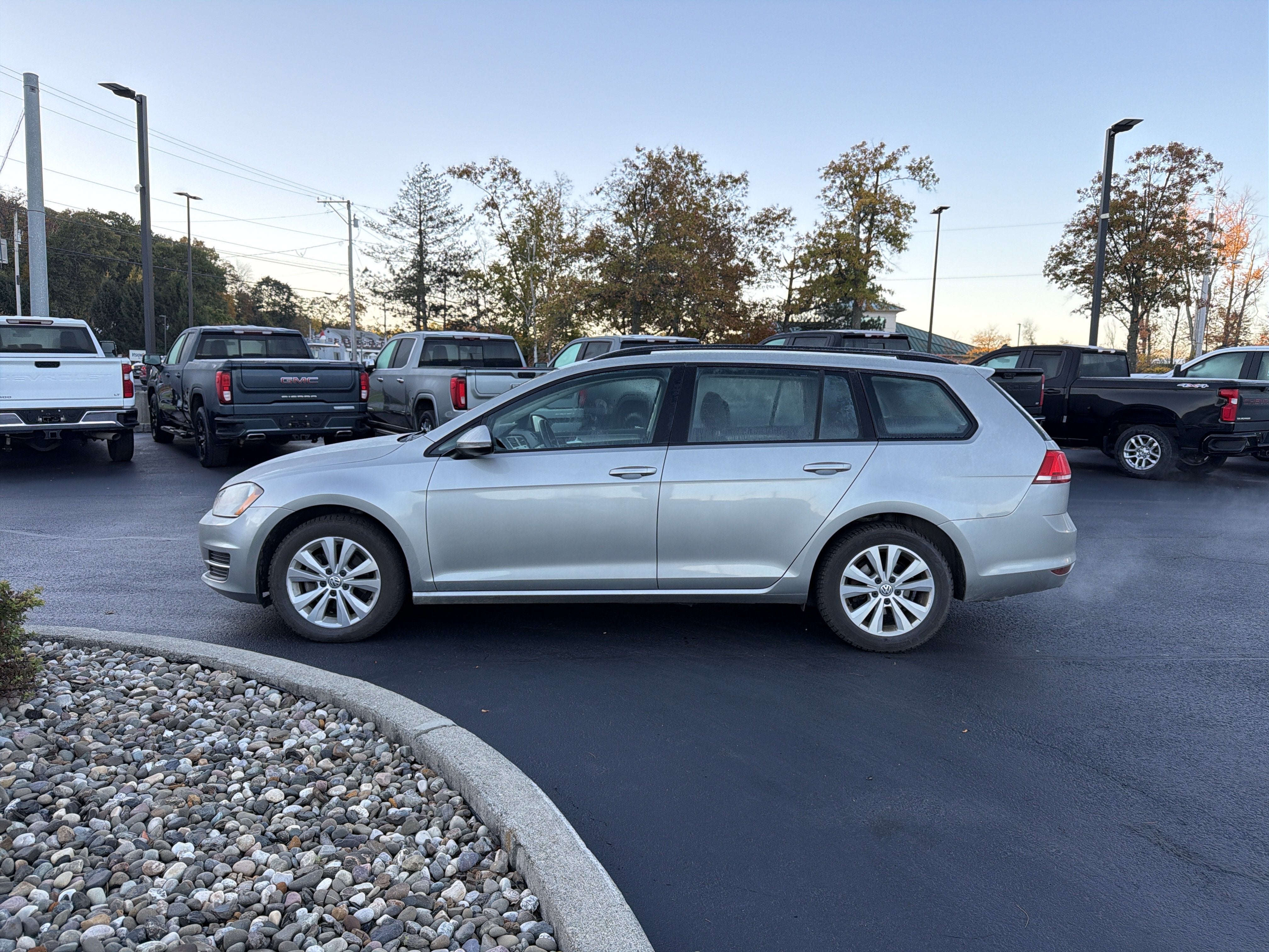 2017 Volkswagen Golf SportWagen TSI S