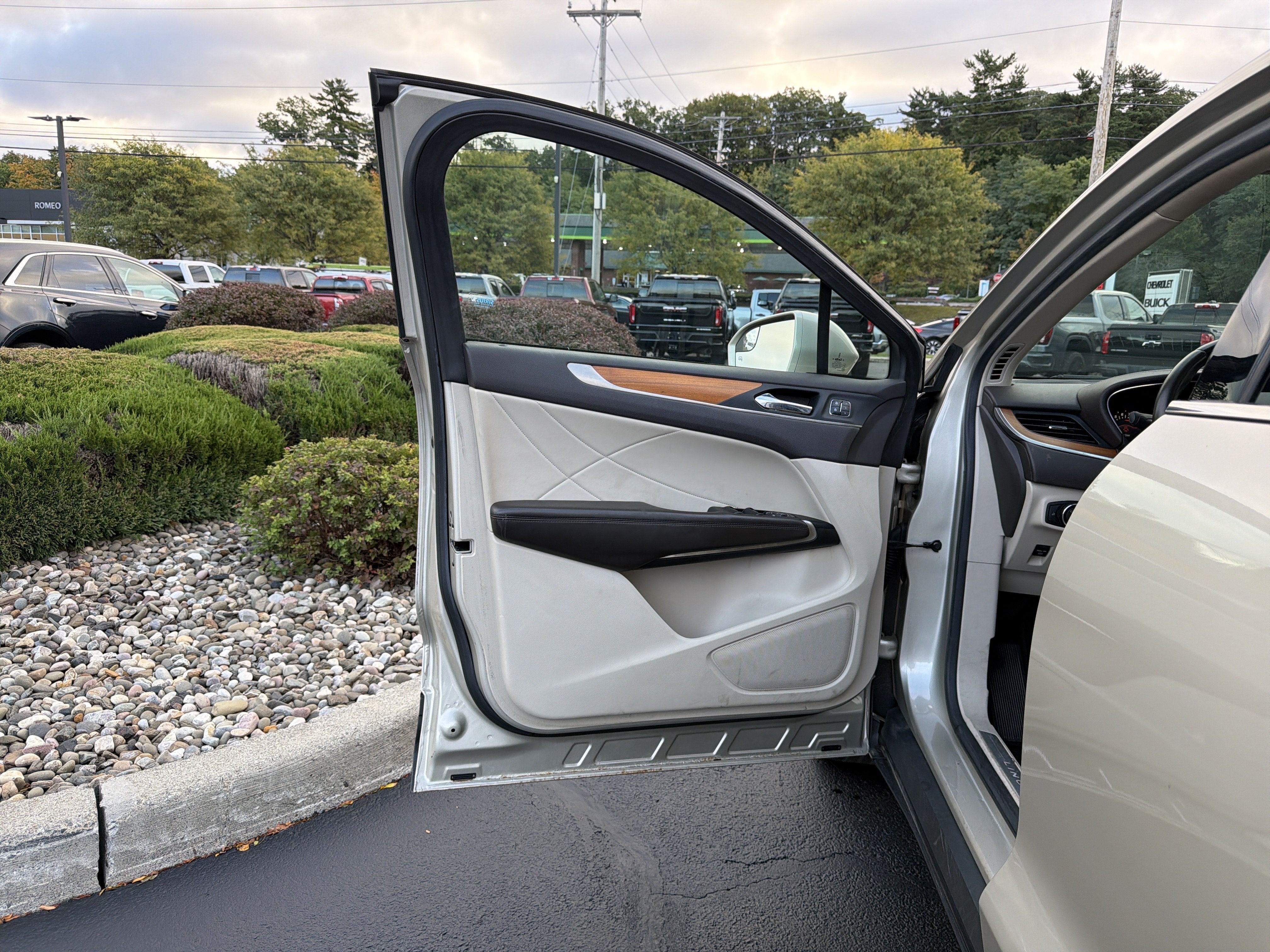 2017 Lincoln MKC Select