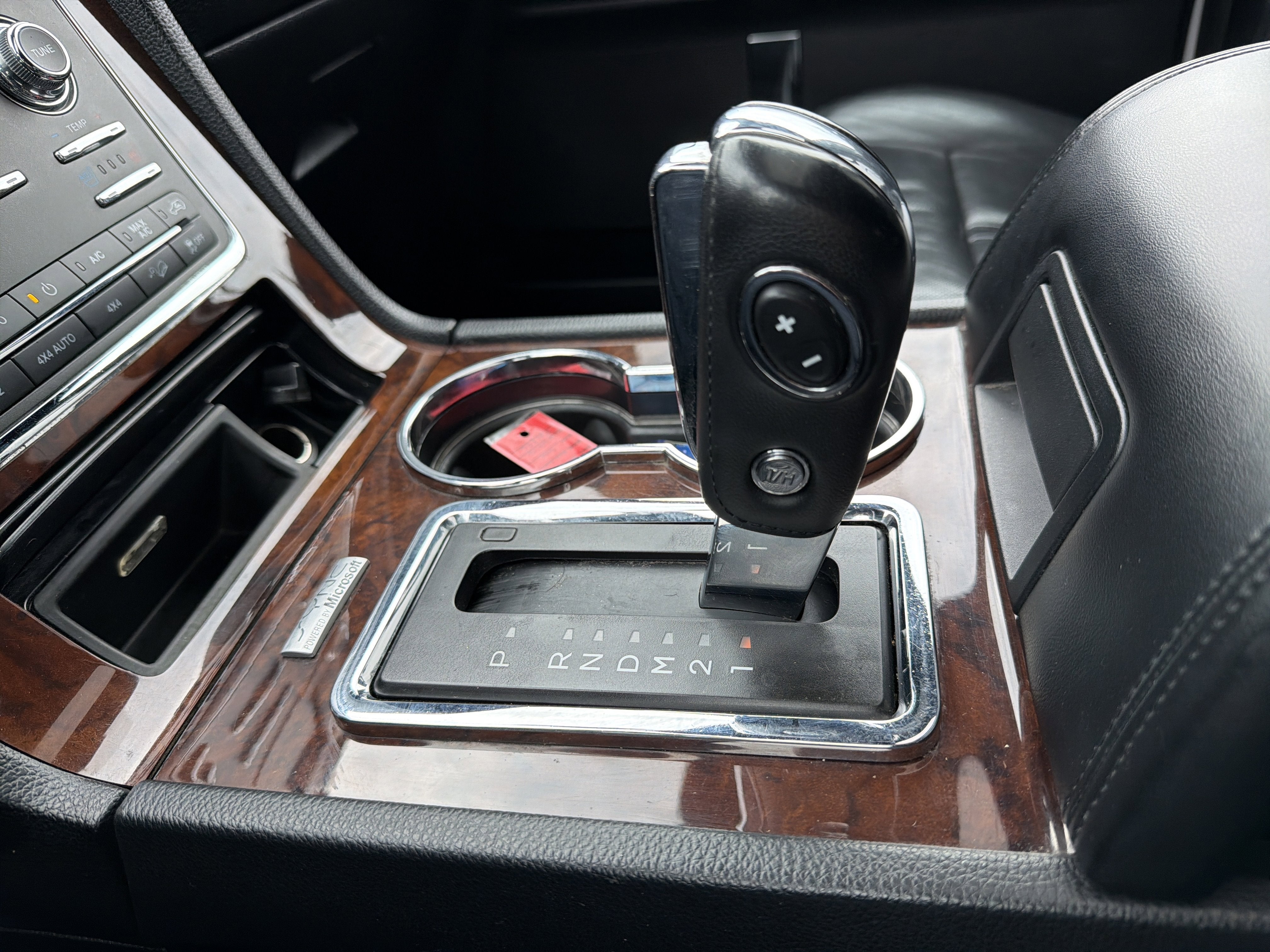 2015 Lincoln Navigator Base