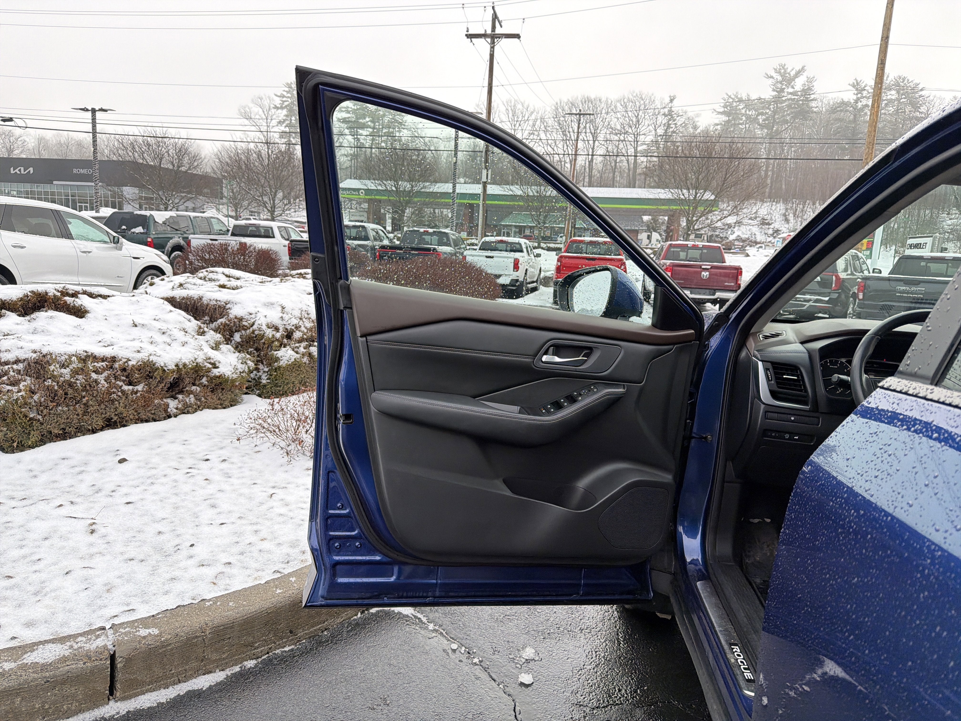 2023 Nissan Rogue SV Intelligent AWD