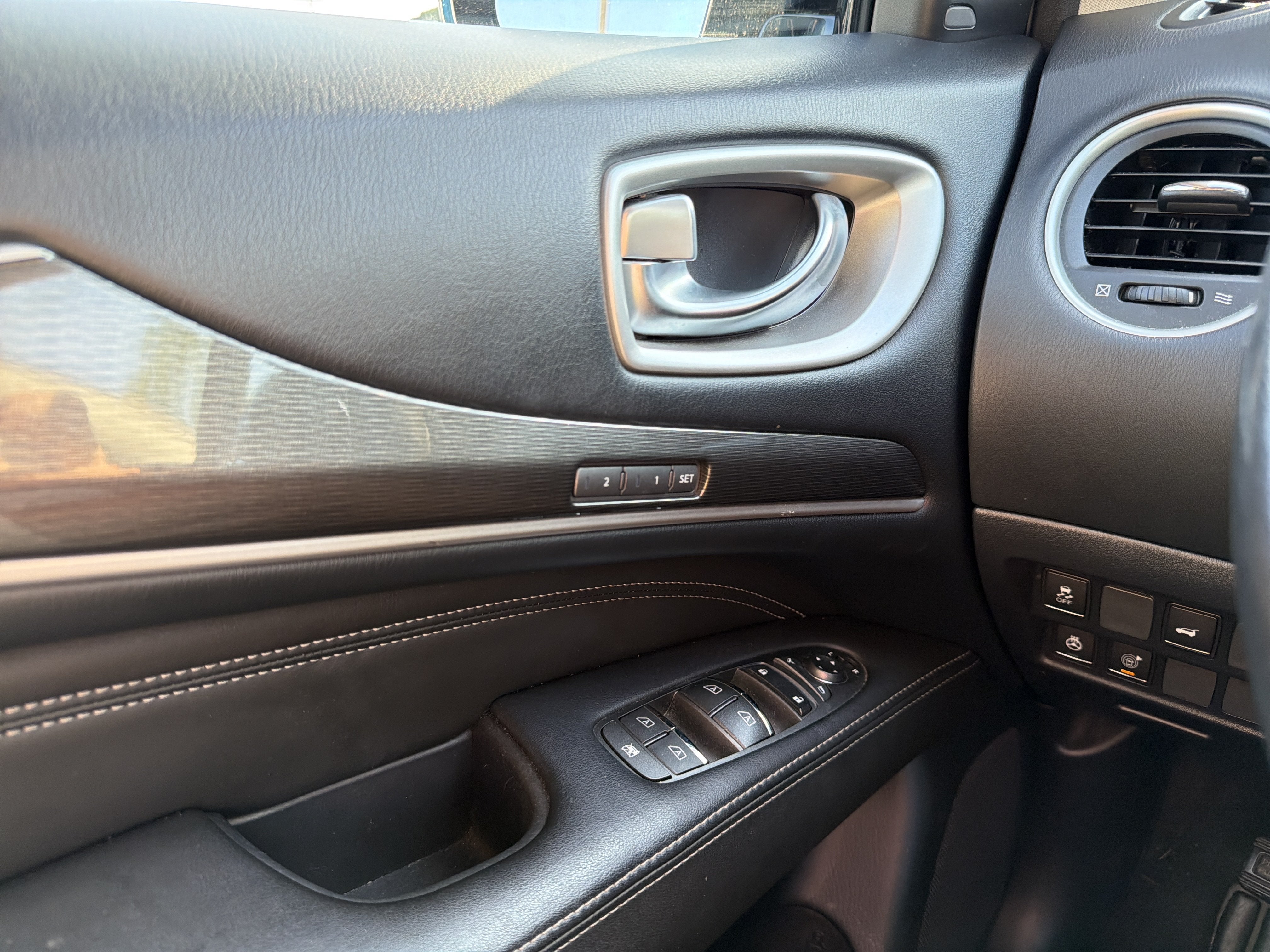 2020 INFINITI QX60 LUXE AWD