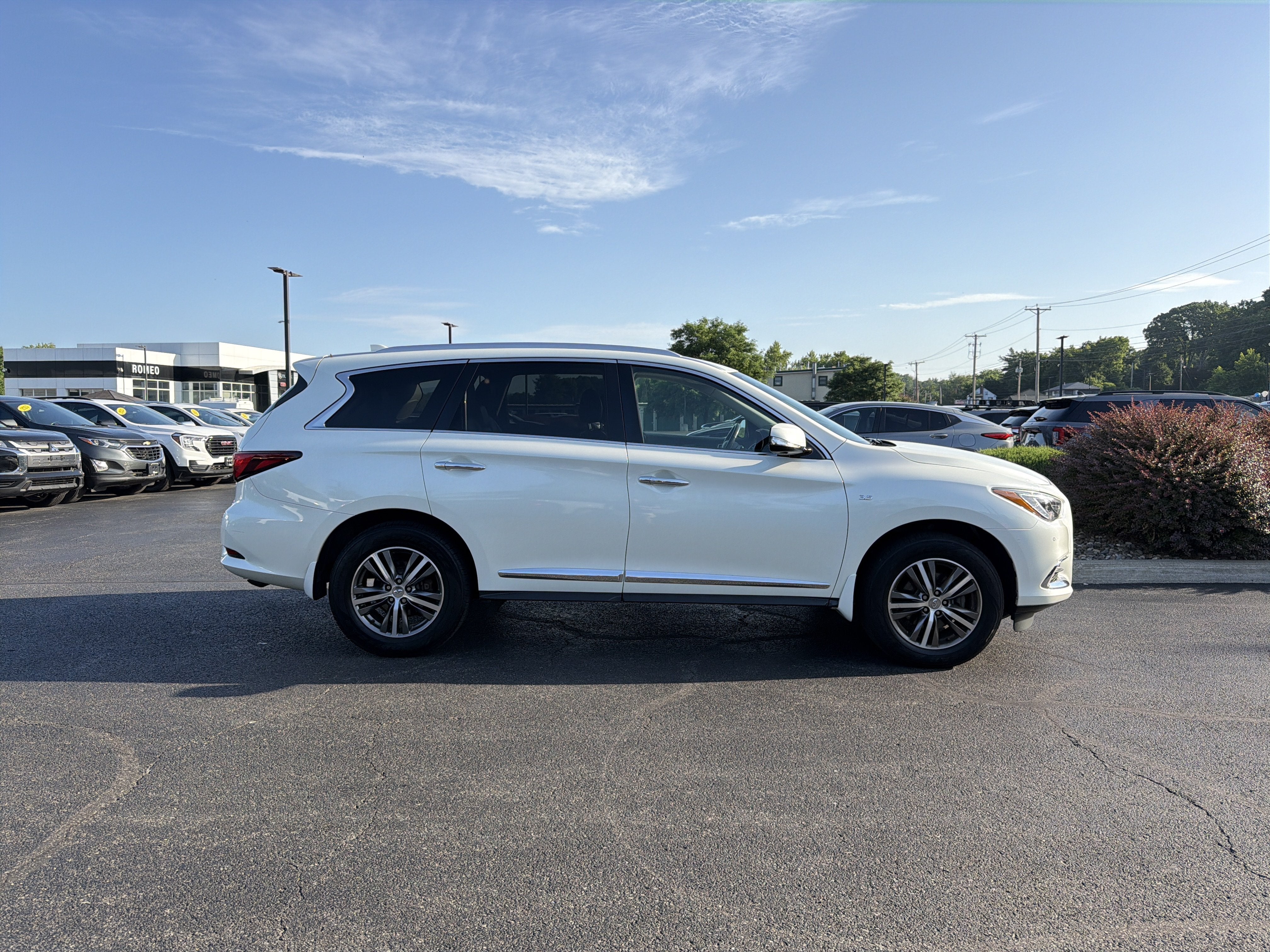 2020 INFINITI QX60 LUXE AWD