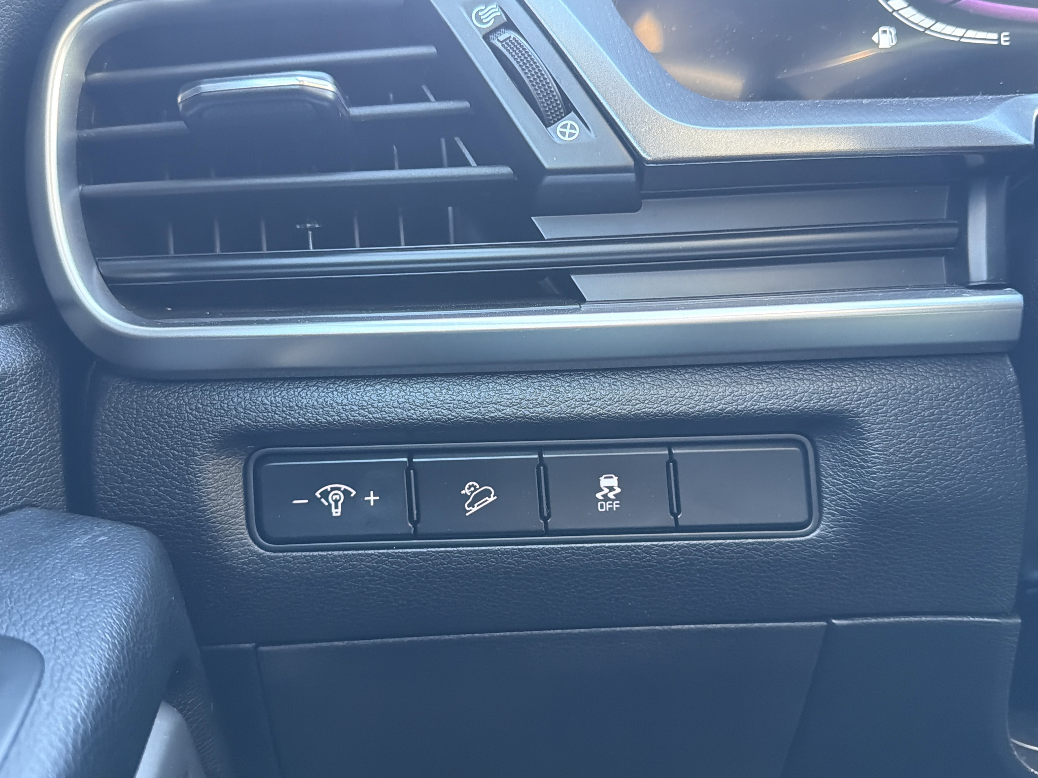 2024 Kia Telluride LX