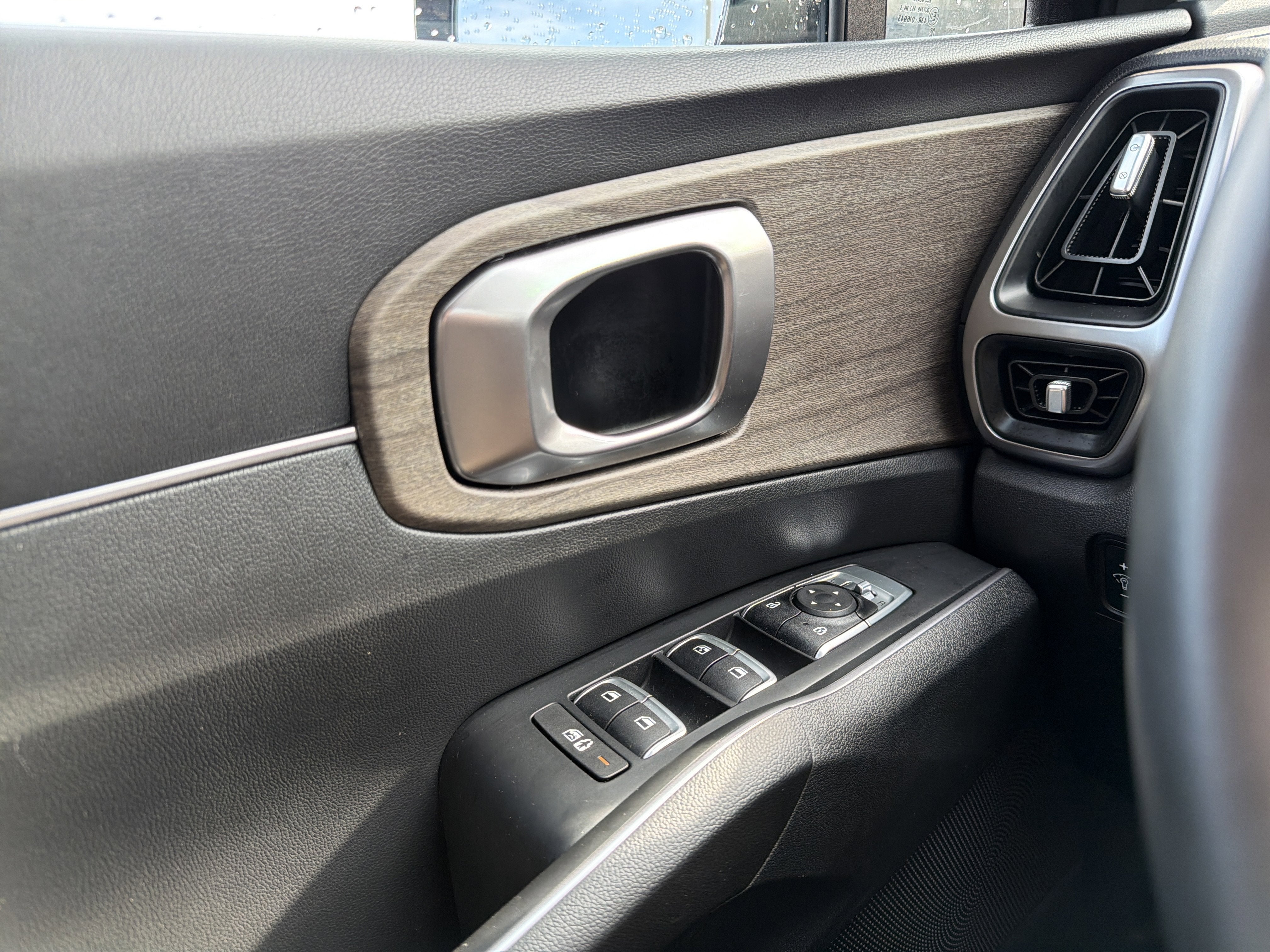 2023 Kia Sorento X-Line S