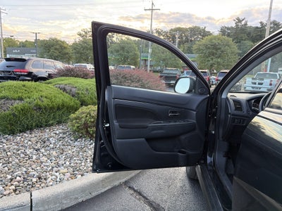 2025 Mitsubishi Outlander Sport S