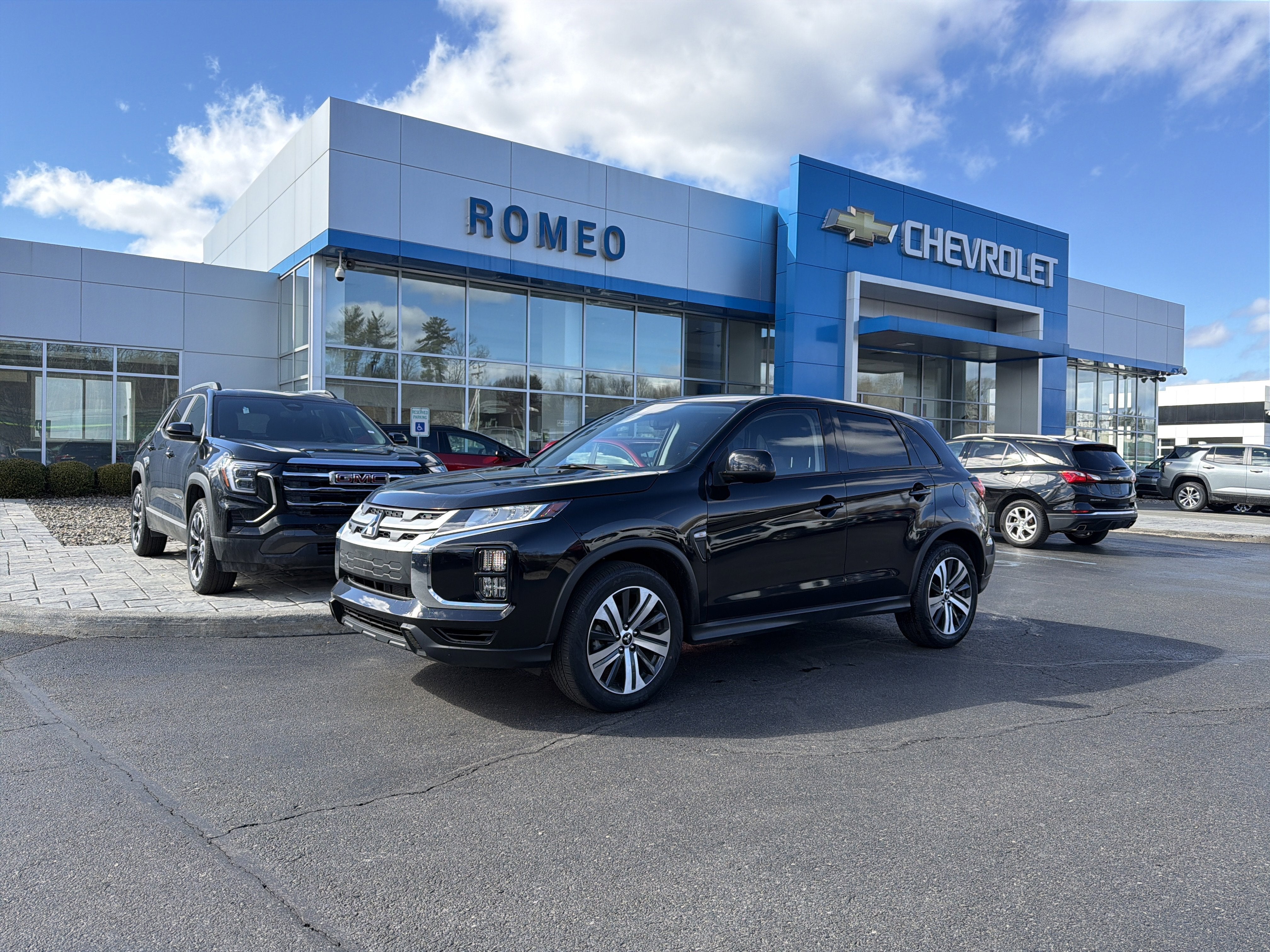 2024 Mitsubishi Outlander Sport S