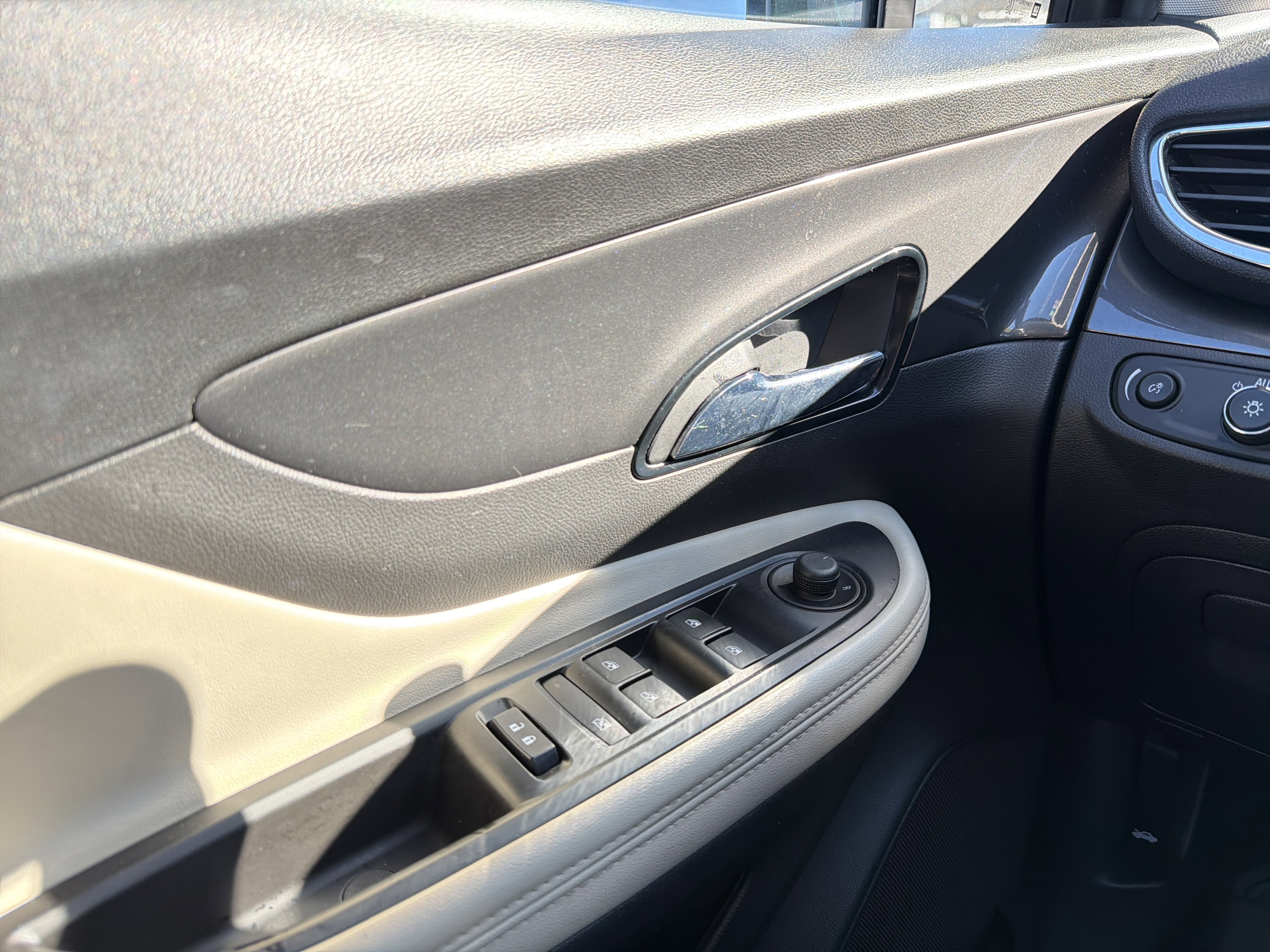 2020 Buick Encore Essence