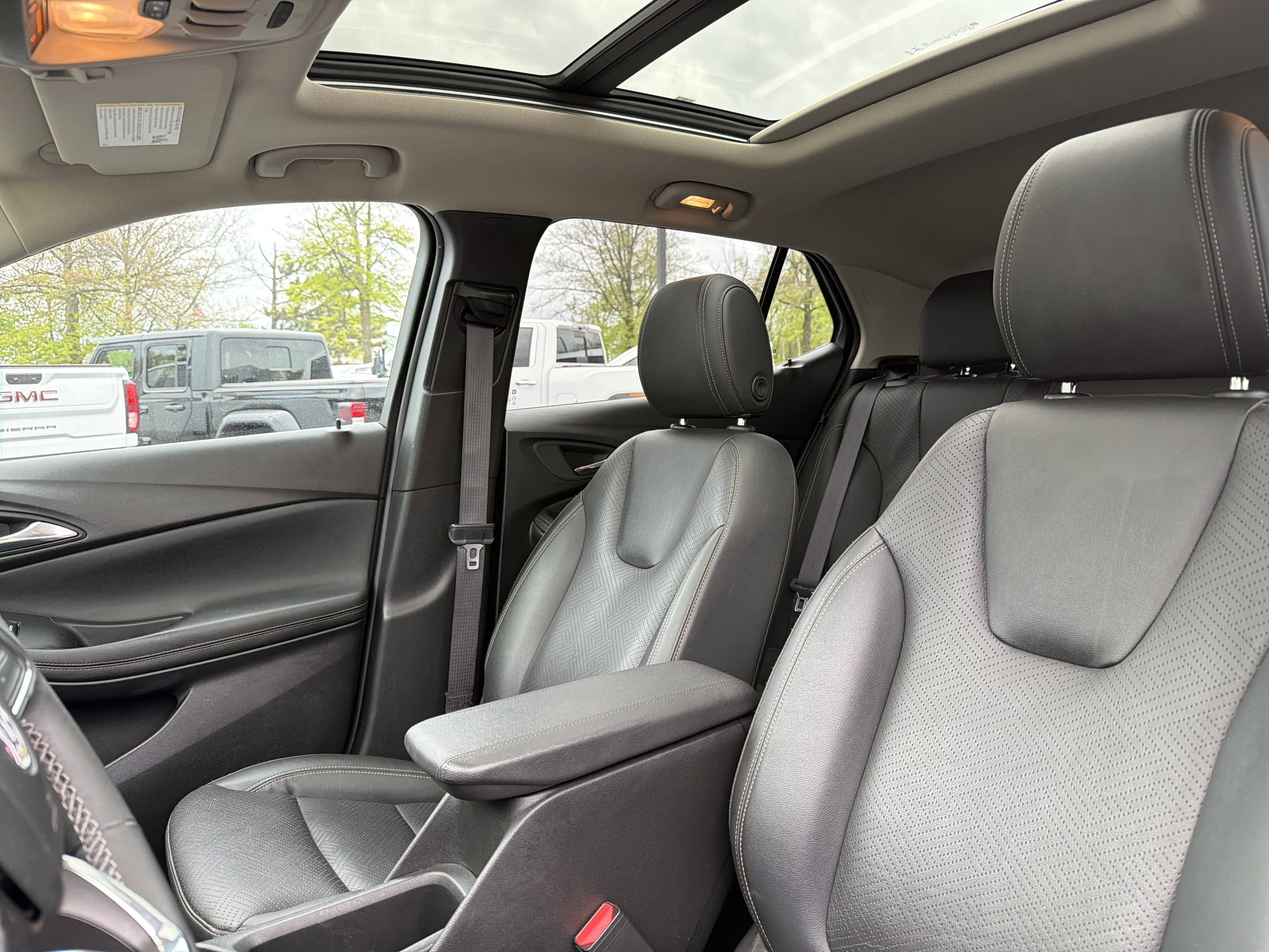 2022 Buick Encore GX Essence