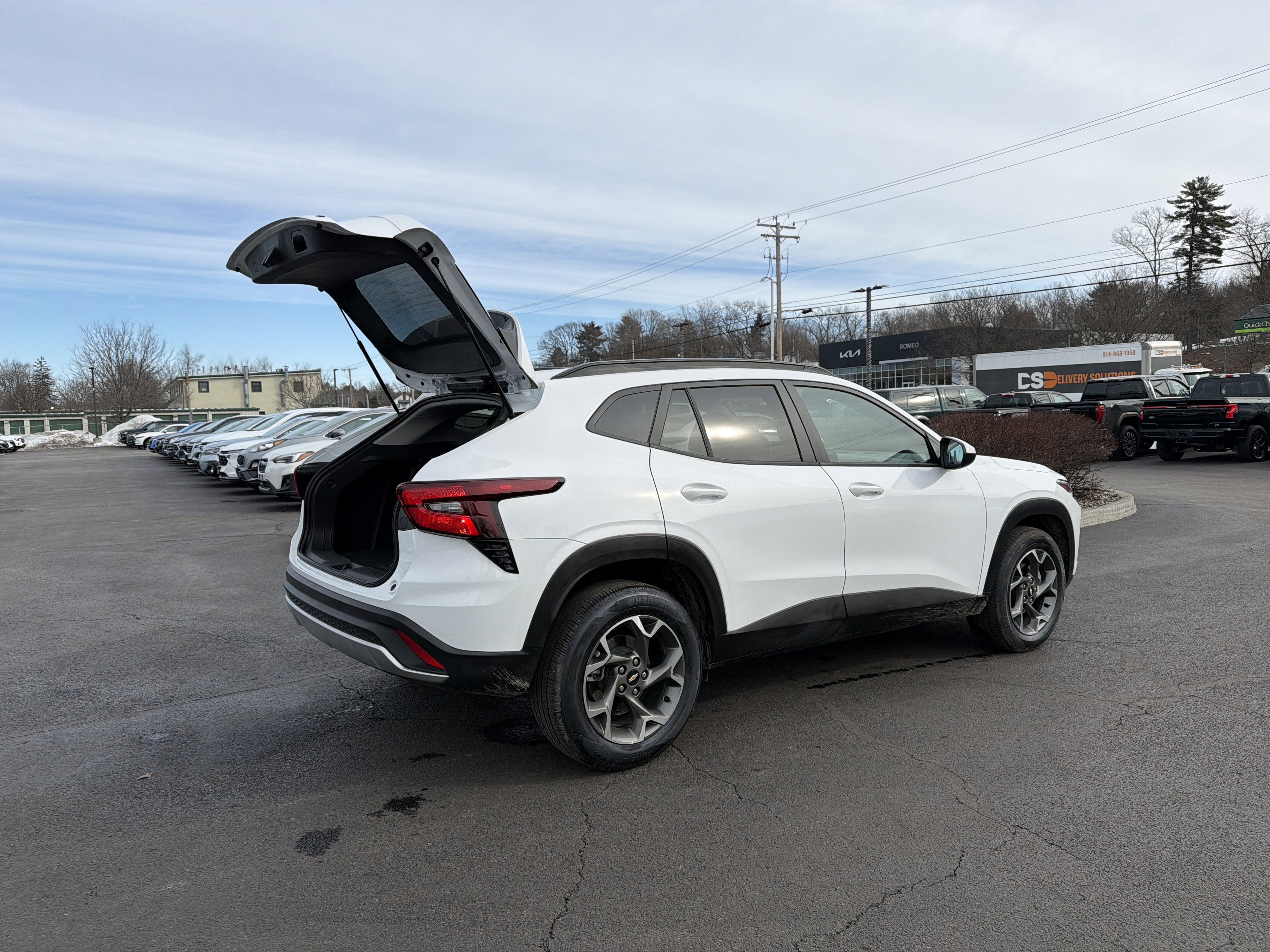 2025 Chevrolet Trax LT